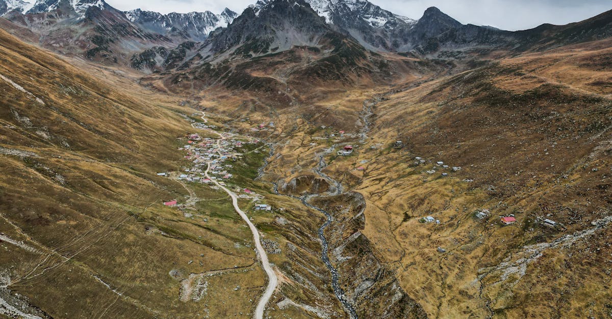 Stunning aerial view of Yukarışimşirli village nestled in the mountains of Rize, Turkey.